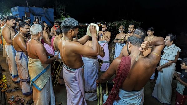 Kerala Kalam, " Paying homage to god Vettakkorumakan" — part 4